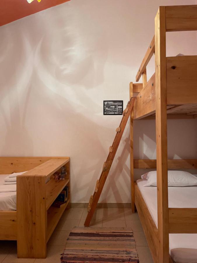 Cozy Big Apartment With Balcony Тирана Екстериор снимка