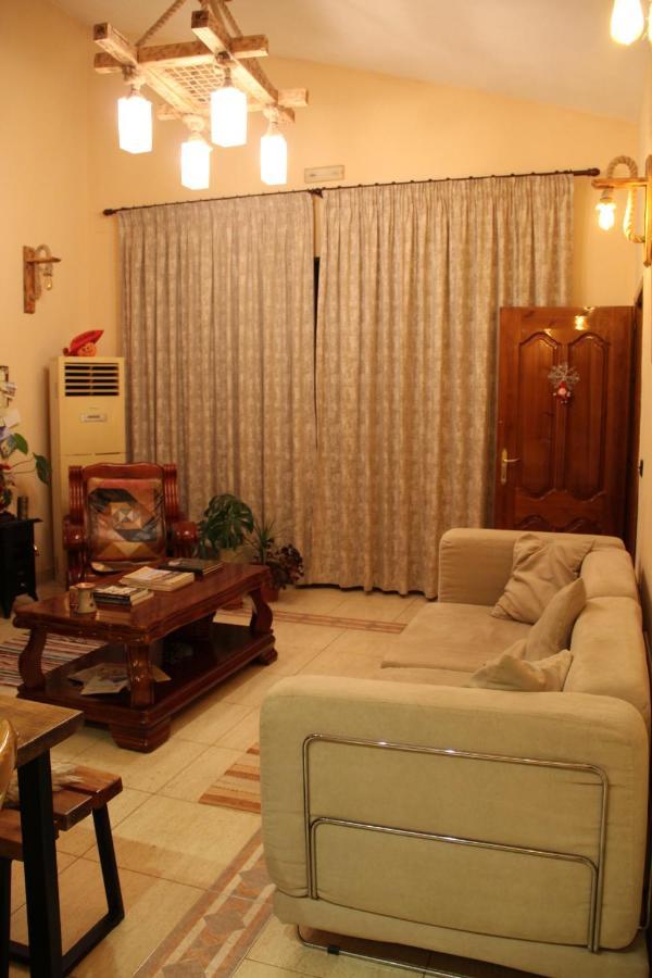 Cozy Big Apartment With Balcony Тирана Екстериор снимка