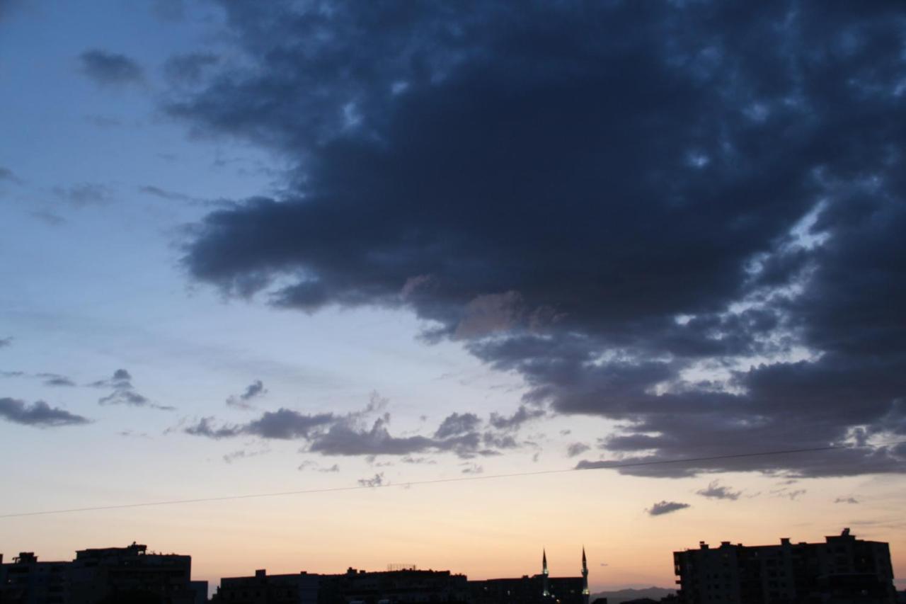 Cozy Big Apartment With Balcony Тирана Екстериор снимка