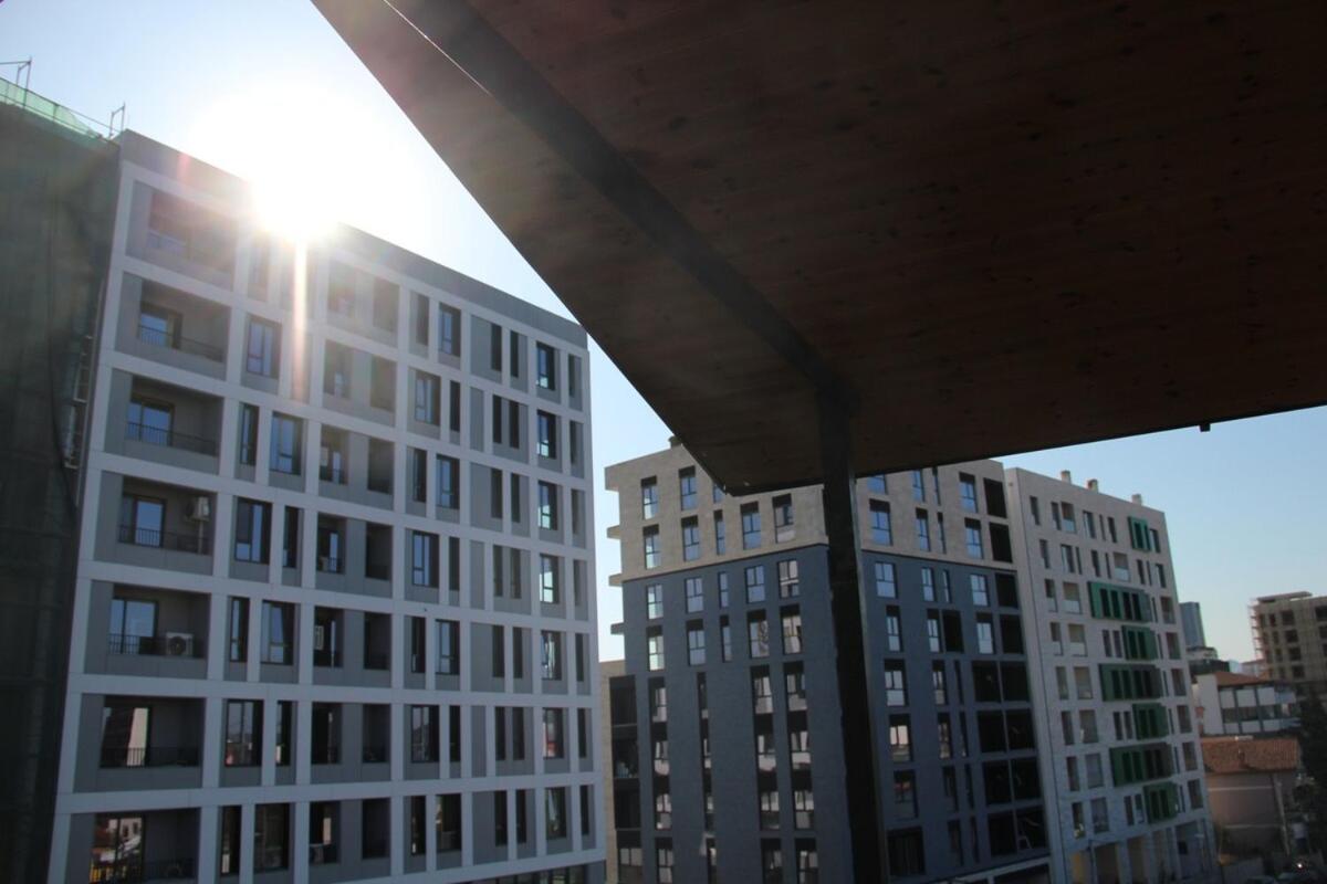 Cozy Big Apartment With Balcony Тирана Екстериор снимка