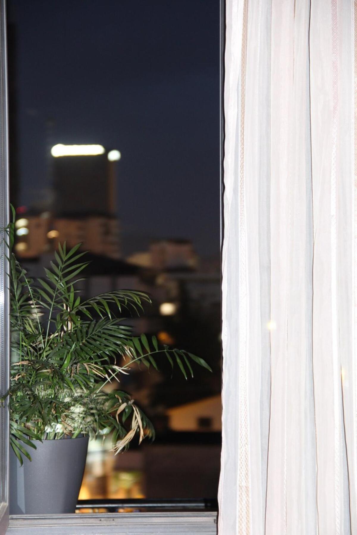 Cozy Big Apartment With Balcony Тирана Екстериор снимка